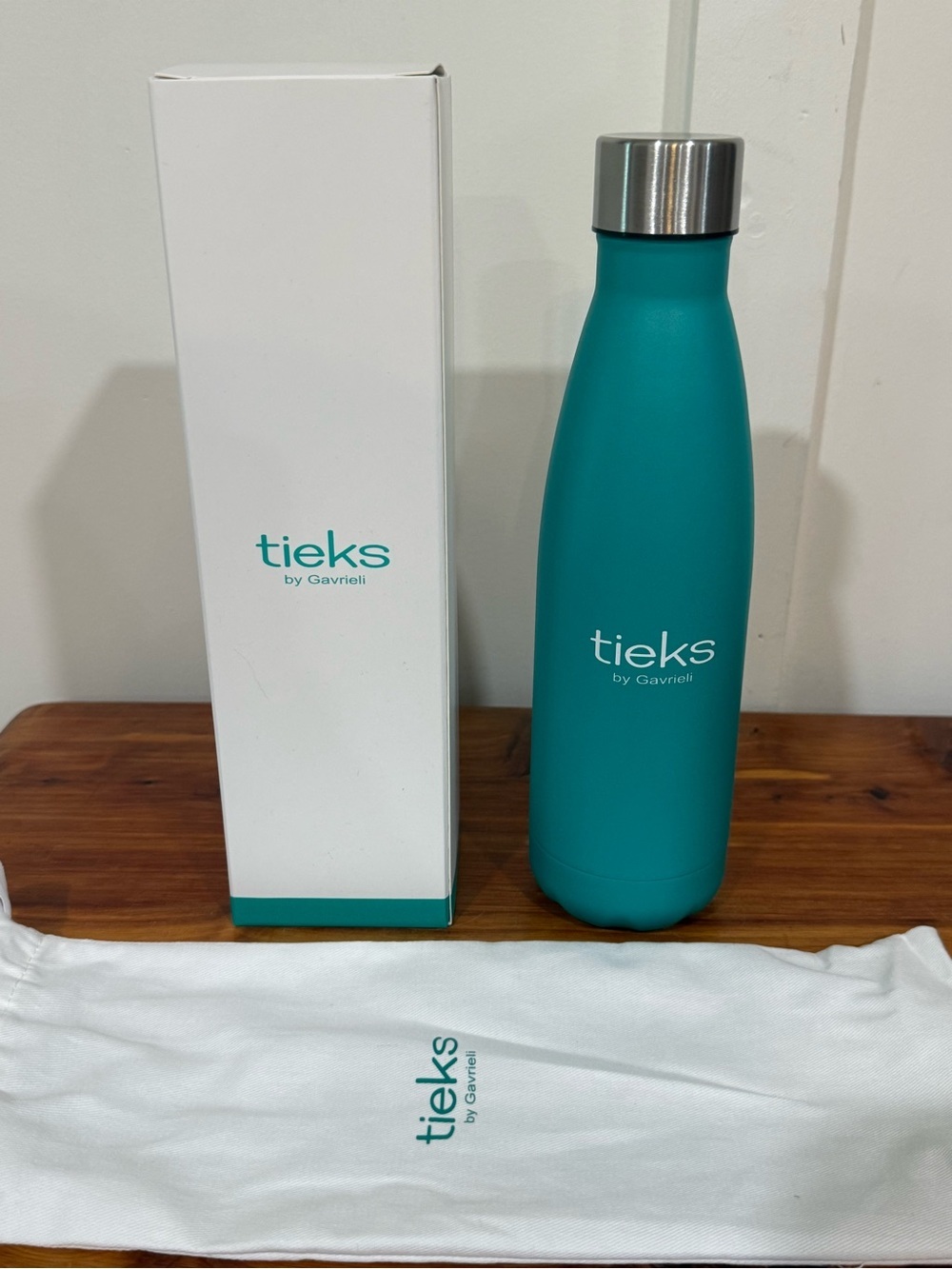 NIB Tieks Keyholder Gift Metal Water Bottle